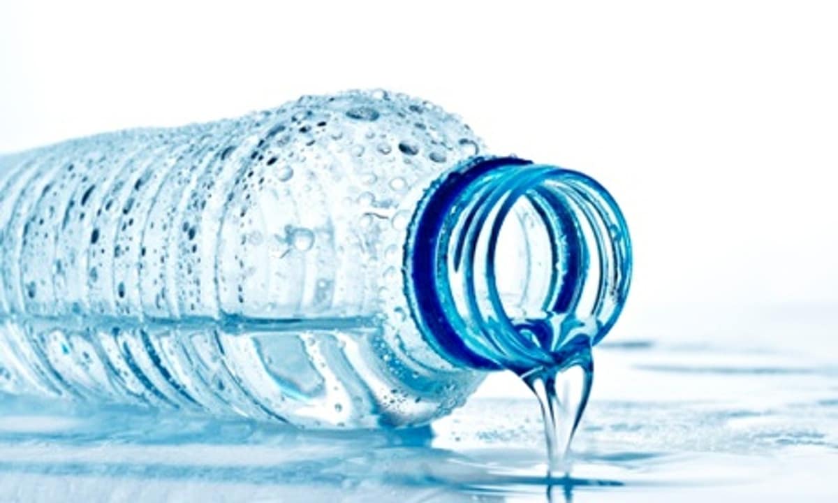Why Choose Bottled Water for Your Vending Machine?